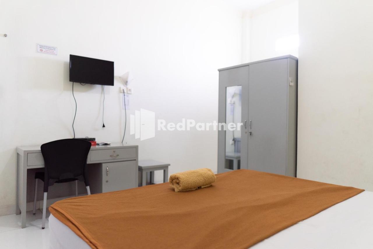 Wisma Aini Syariah RedPartner Bandar Lampung Luaran gambar