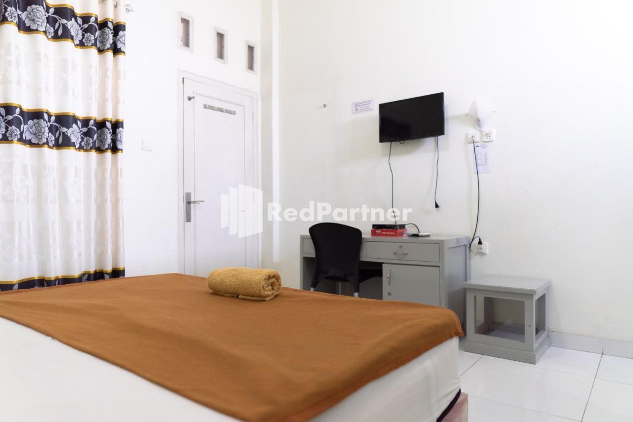 Wisma Aini Syariah RedPartner Bandar Lampung Luaran gambar