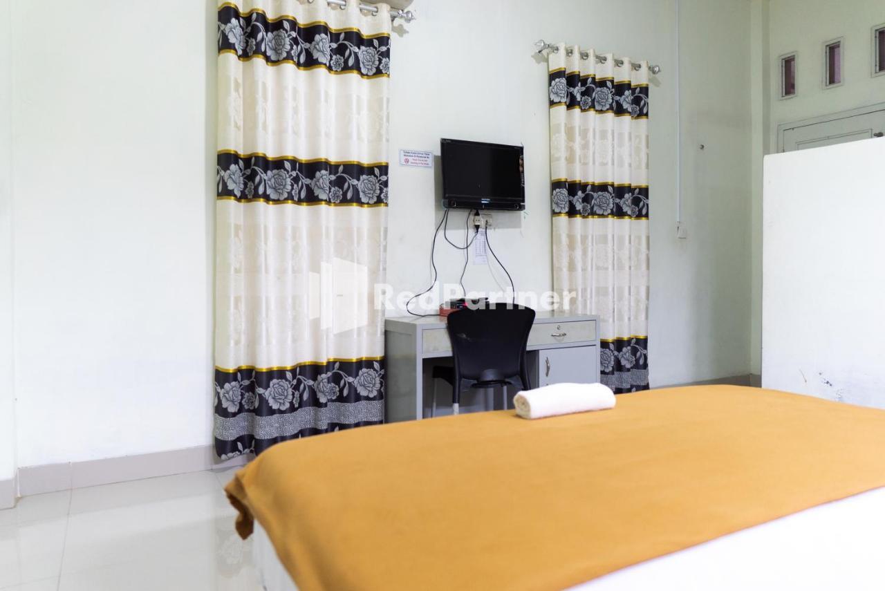 Wisma Aini Syariah RedPartner Bandar Lampung Luaran gambar