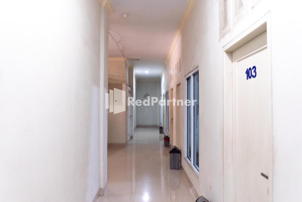 Wisma Aini Syariah RedPartner Bandar Lampung Luaran gambar