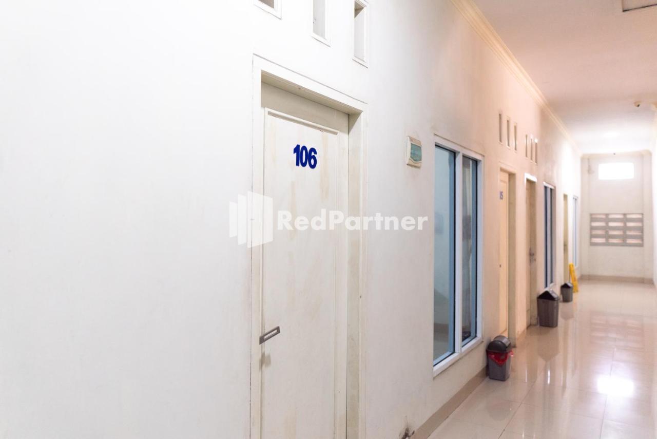 Wisma Aini Syariah RedPartner Bandar Lampung Luaran gambar