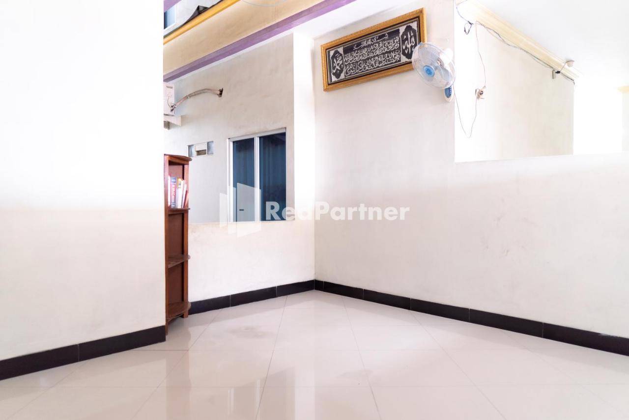 Wisma Aini Syariah RedPartner Bandar Lampung Luaran gambar