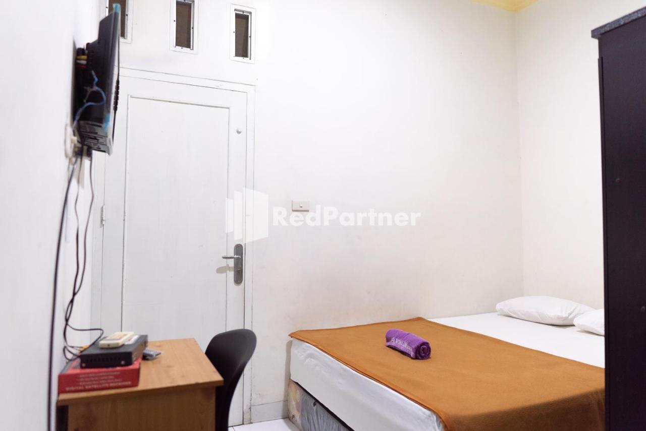 Wisma Aini Syariah RedPartner Bandar Lampung Luaran gambar